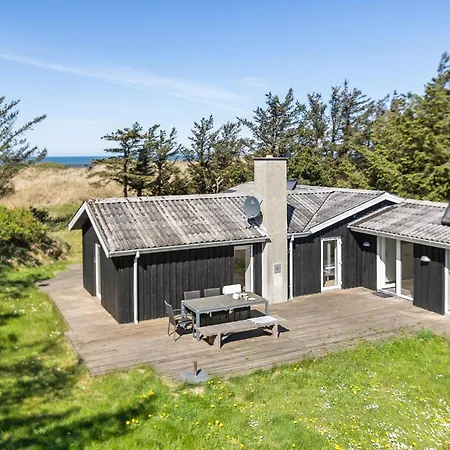 Holiday home 3 Bedroom Pet Friendly In