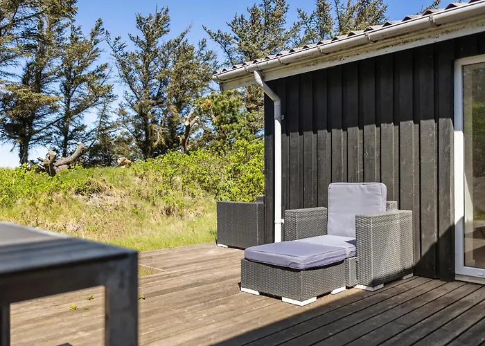 3 Bedroom Pet Friendly In * Lokken