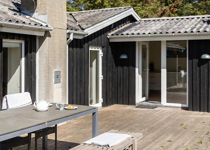 Holiday home 3 Bedroom Pet Friendly In Lokken